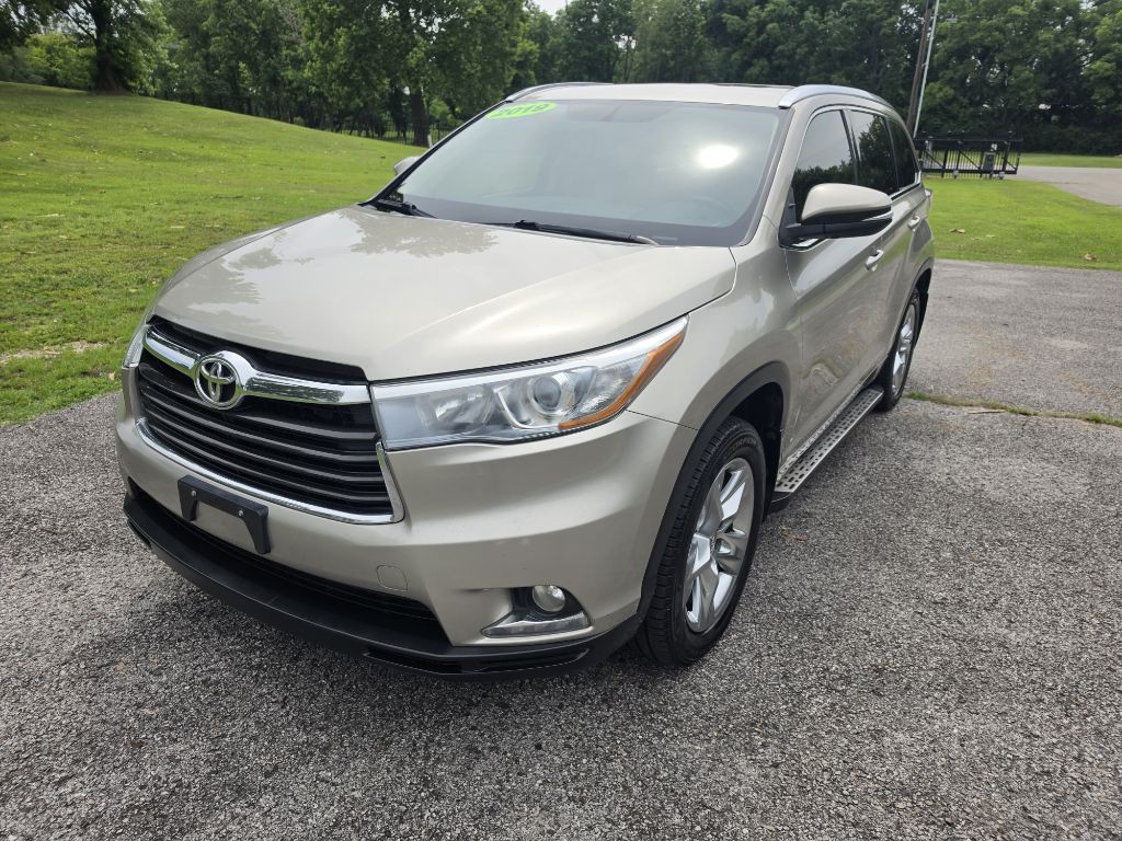 2015 Toyota Highlander Image 2
