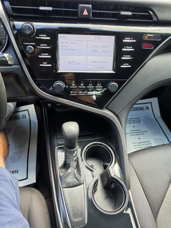 2019 Toyota Camry Image 15