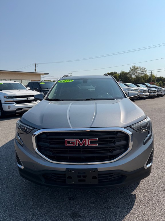 2018 GMC Terrain Image 2