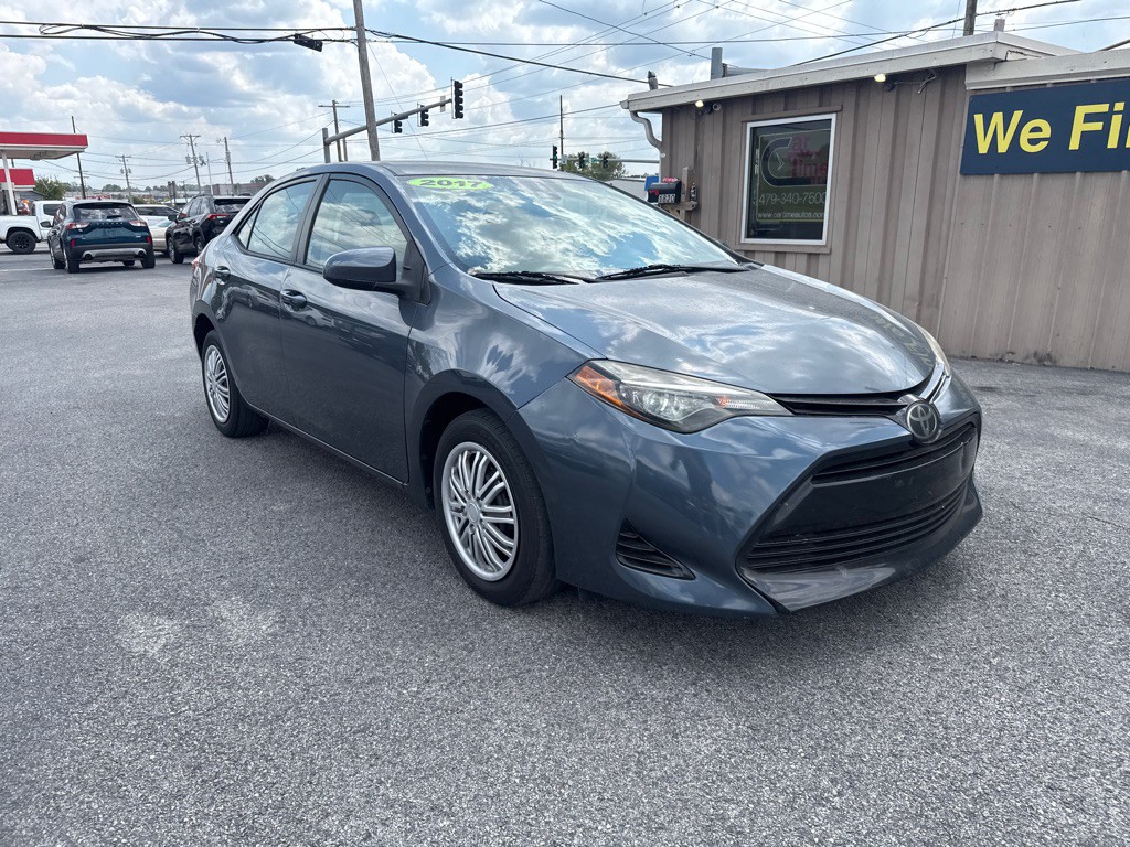 2017 Toyota Corolla Image 3