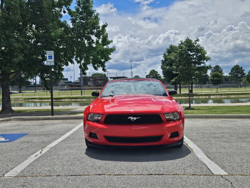2011 Ford Mustang Image 4