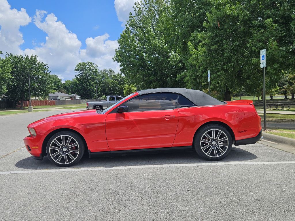 2011 Ford Mustang Image 6