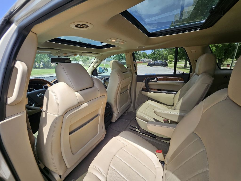 2012 Buick Enclave Image 9