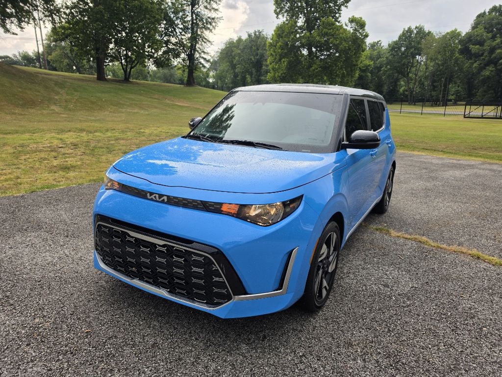 2023 Kia Soul Image 2