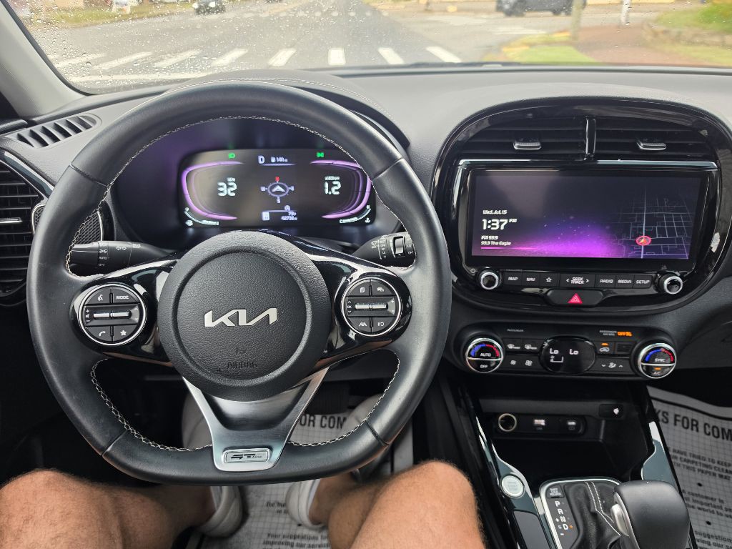 2023 Kia Soul Image 3