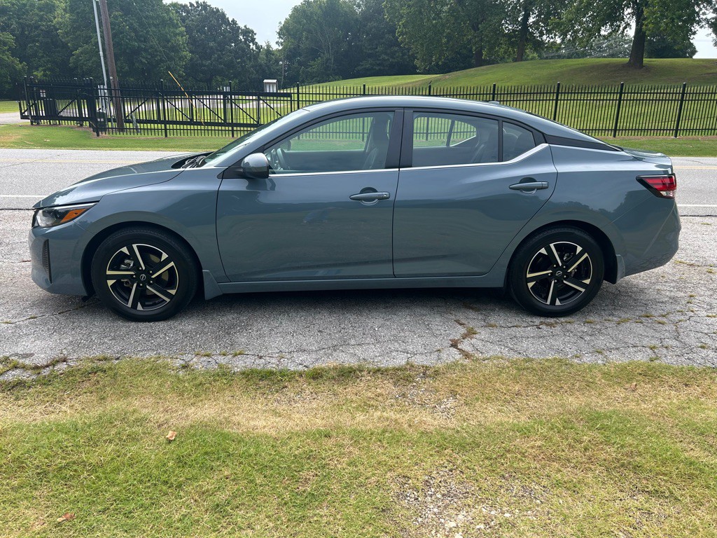 2025 Nissan Sentra Image 3