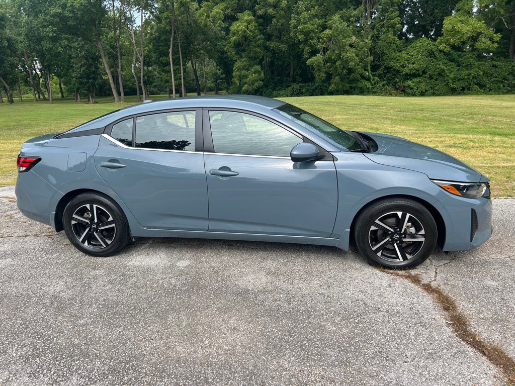 2025 Nissan Sentra Image 5