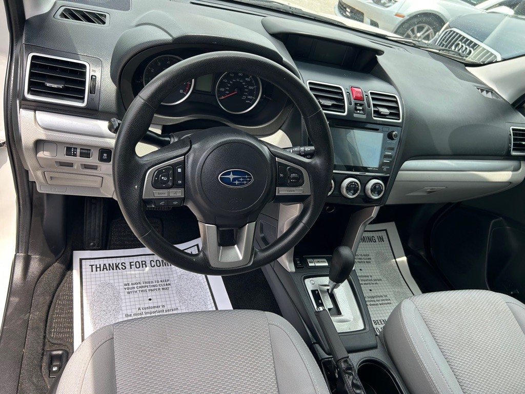2017 Subaru Forester Image 9