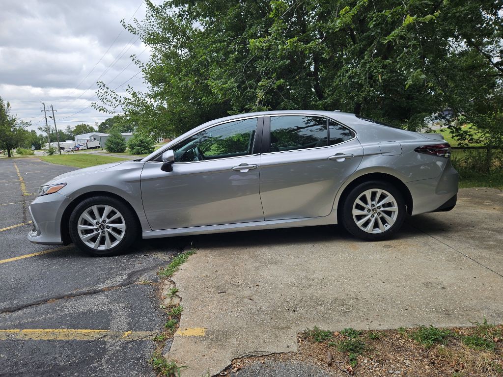 2022 Toyota Camry Image 5