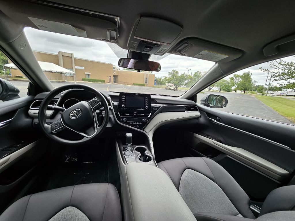 2022 Toyota Camry Image 10