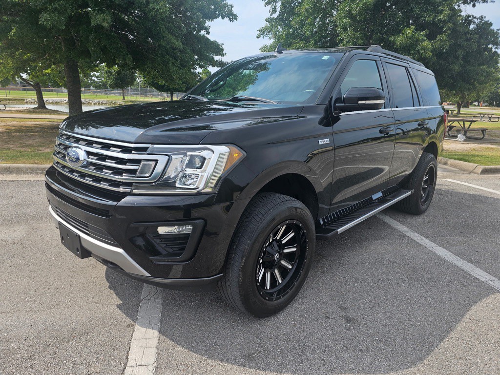 2018 Ford Expedition Image 1