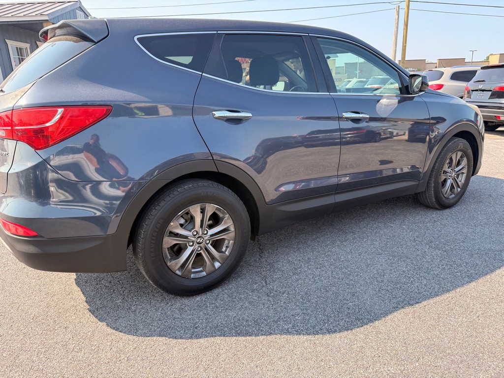 2015 Hyundai Santa Fe Image 4