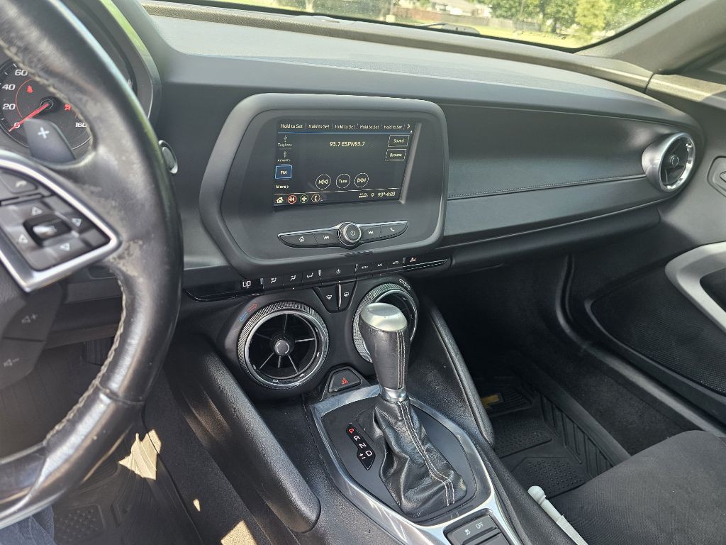 2019 Chevrolet Camaro Image 6