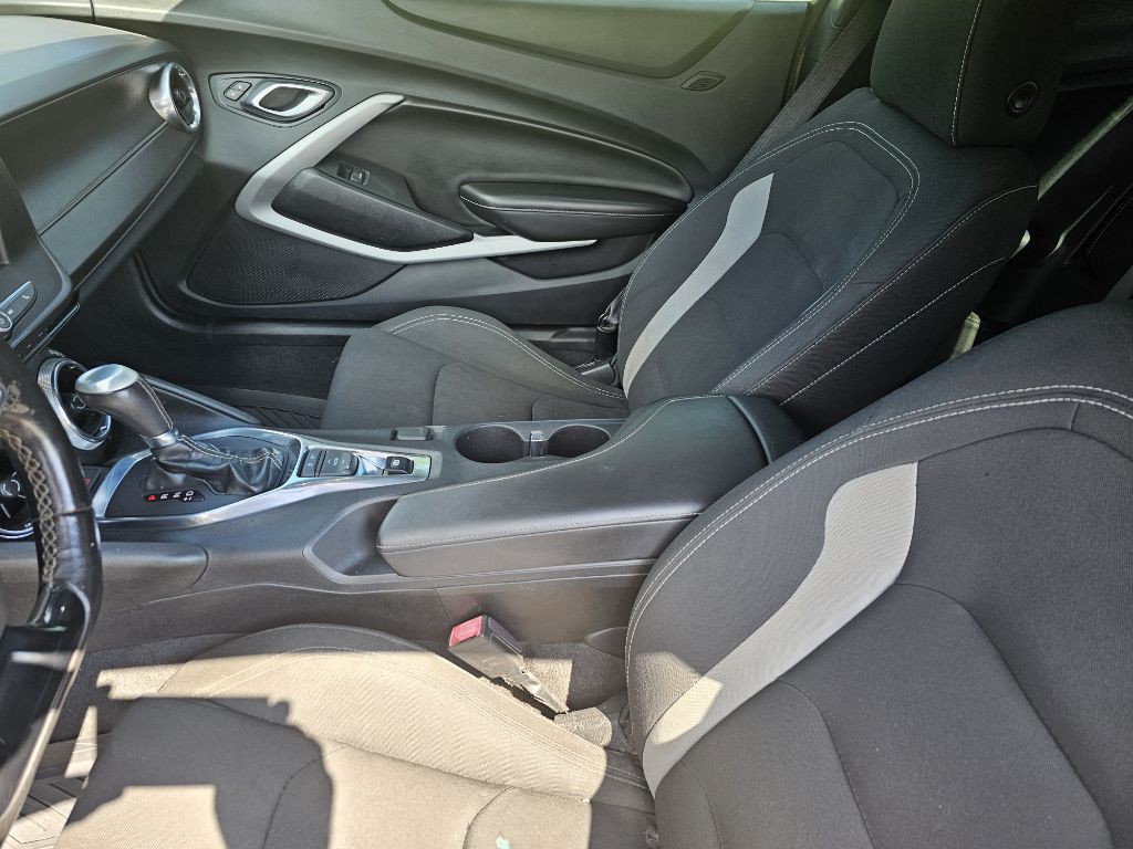 2019 Chevrolet Camaro Image 8