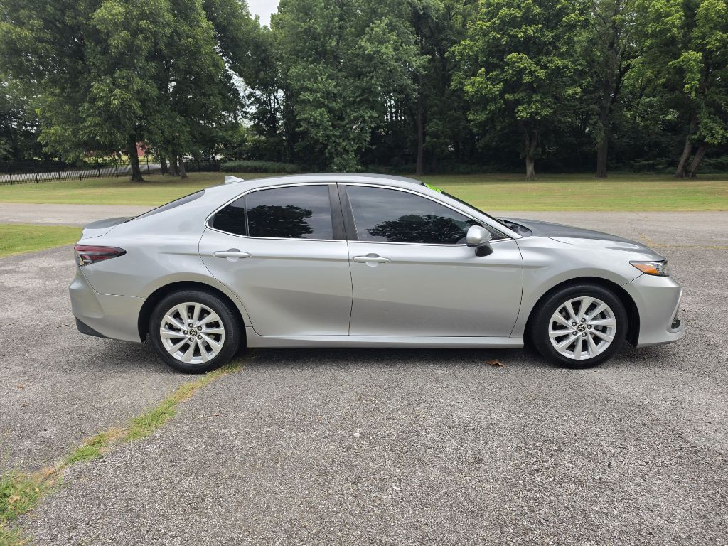 2021 Toyota Camry Image 8