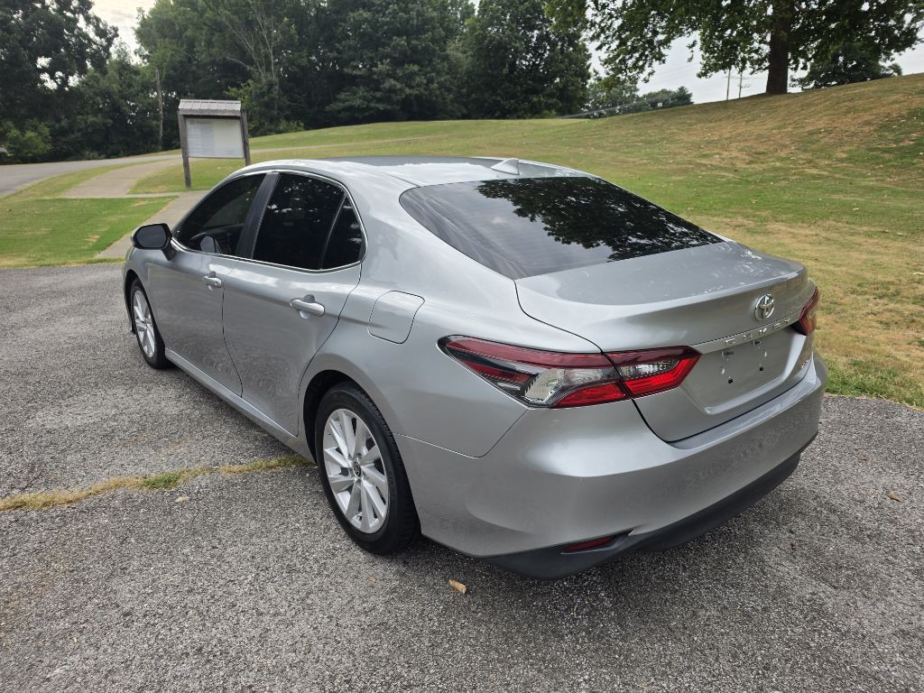 2021 Toyota Camry Image 11