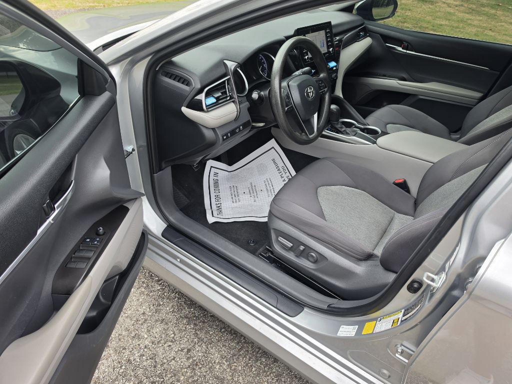 2021 Toyota Camry Image 15