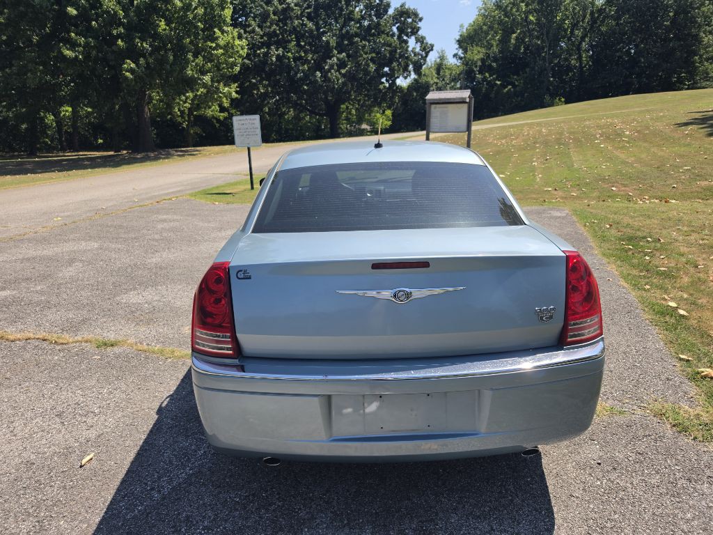 2008 Chrysler 300 Image 7