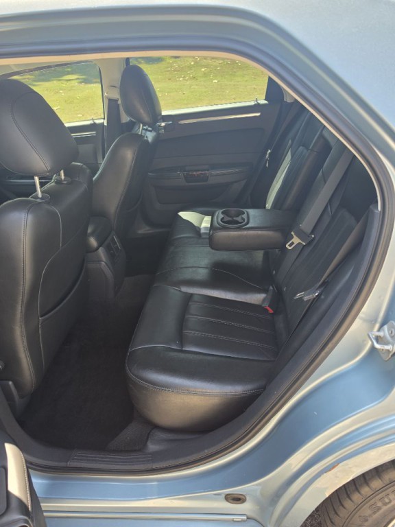 2008 Chrysler 300 Image 10