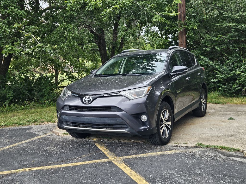 2016 Toyota Rav4 Image 2