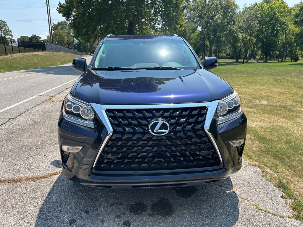 2017 Lexus GX Image 5
