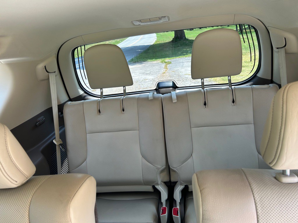 2017 Lexus GX Image 15