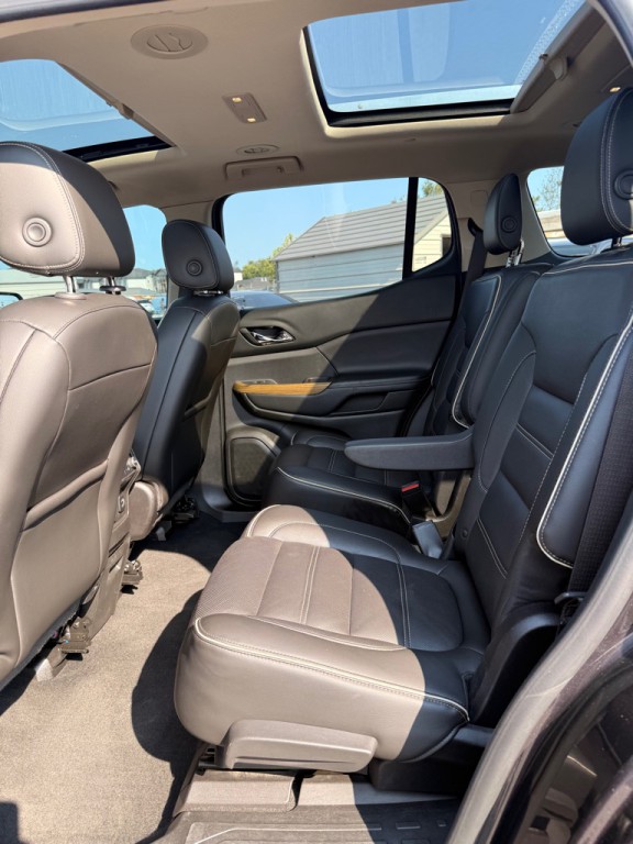 2018 GMC Acadia Image 9