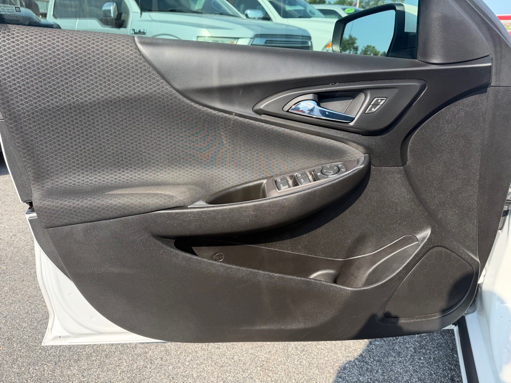 2018 Chevrolet Malibu Image 10