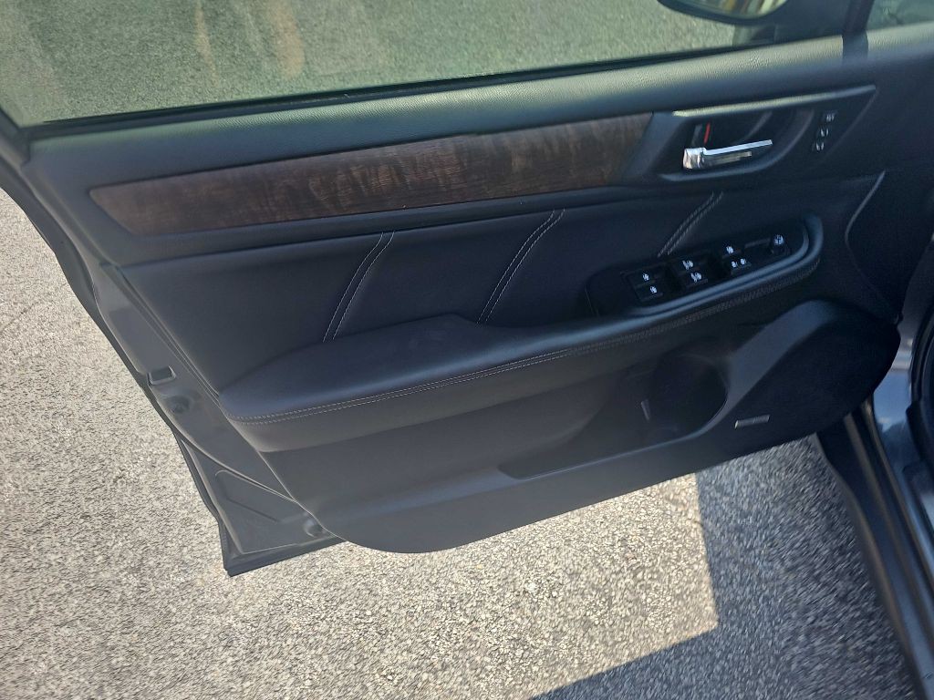 2019 Subaru Outback Image 10