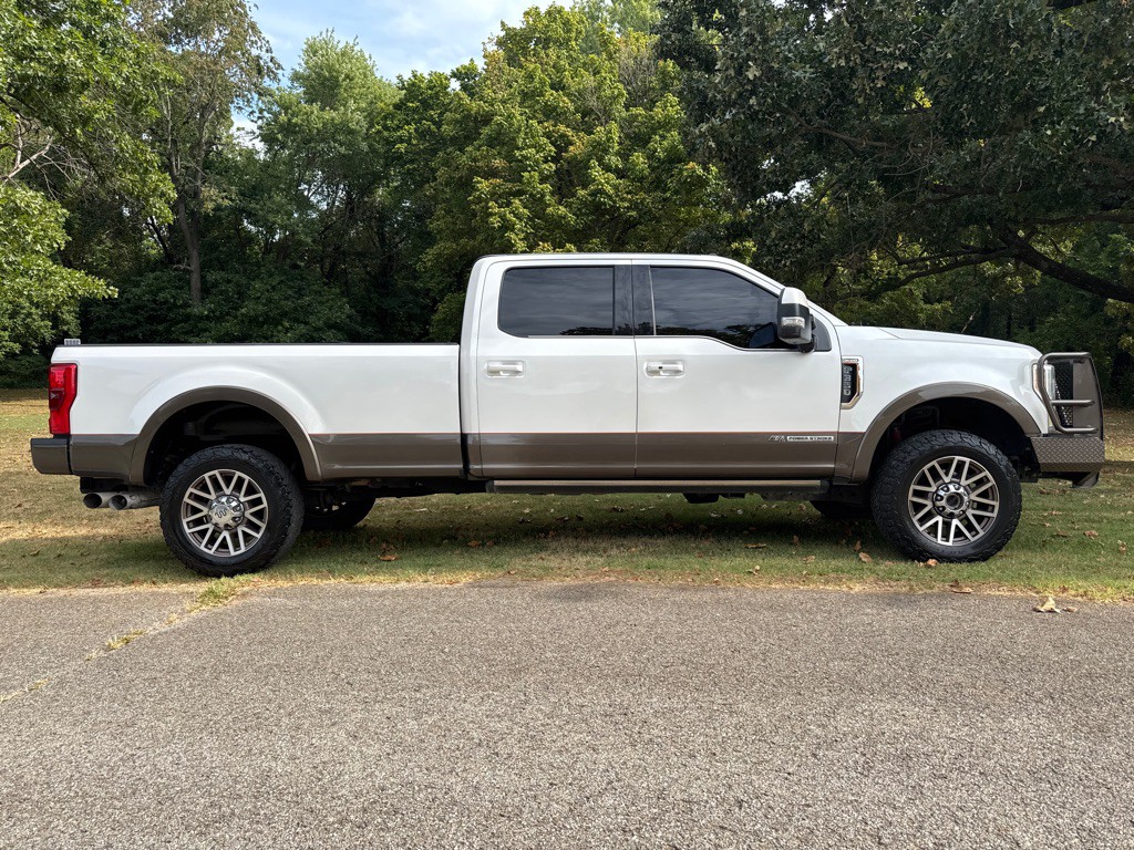 2017 Ford F-350 Image 5