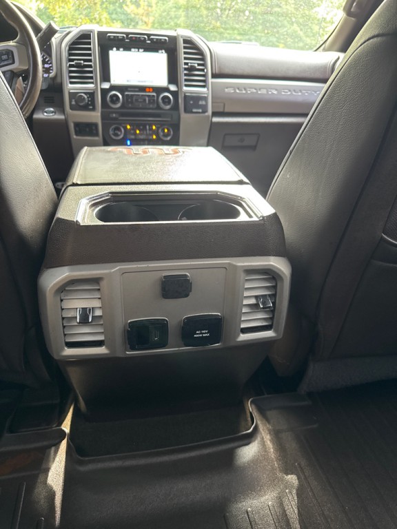 2017 Ford F-350 Image 11