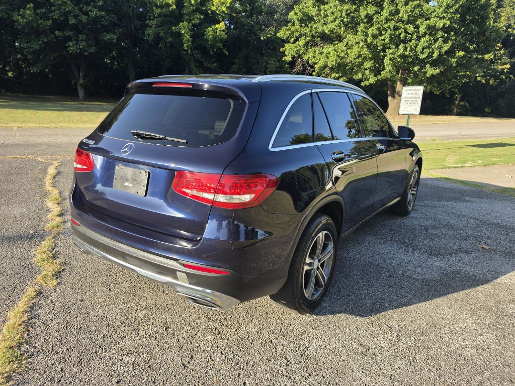 2016 Mercedes-Benz GLC-Class Image 6