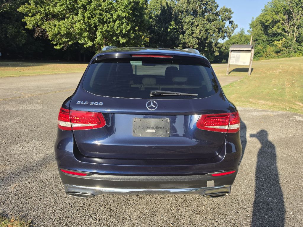 2016 Mercedes-Benz GLC-Class Image 10