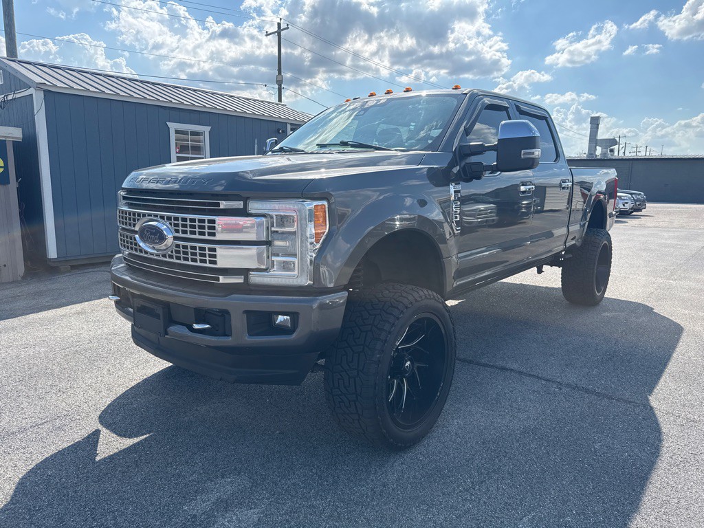 2018 Ford F-250 Image 1