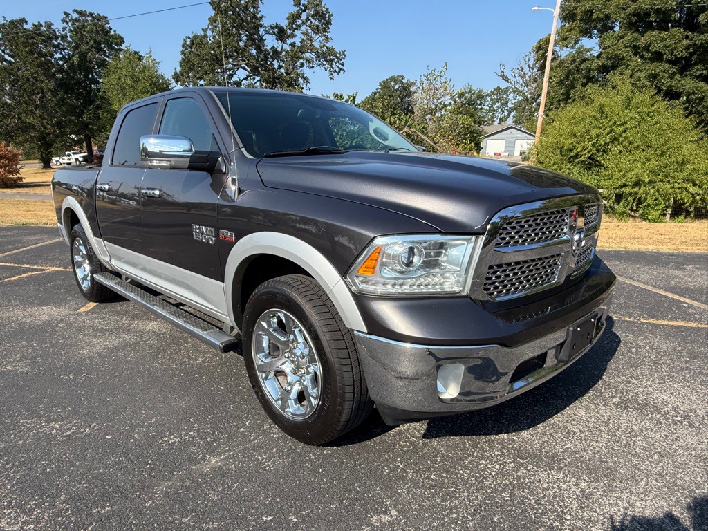 2014 RAM 1500 Image 3