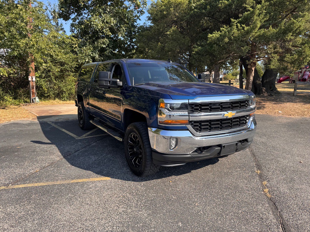 2017 Chevrolet Silverado 1500 Image 3