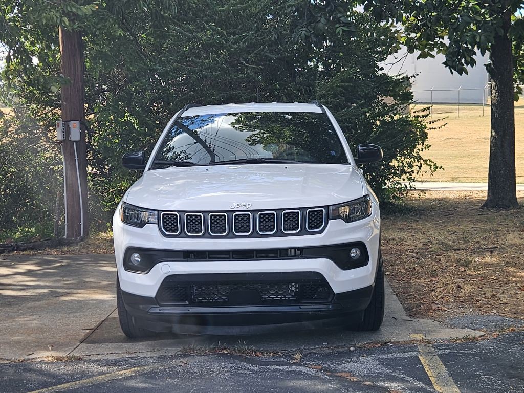 2023 Jeep Compass Image 3