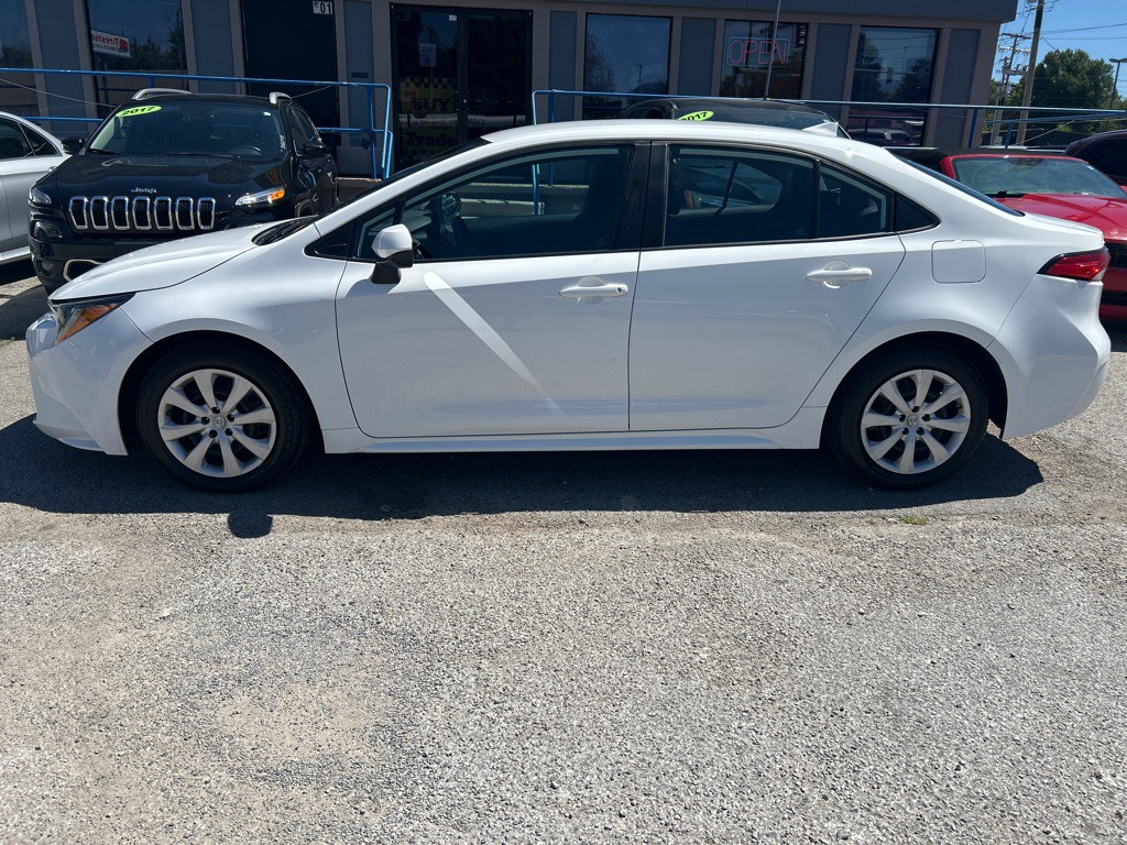 2022 Toyota Corolla Image 1