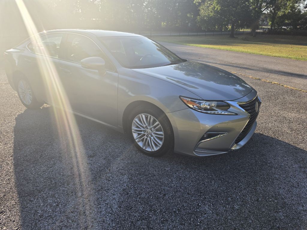 2017 Lexus ES Image 6