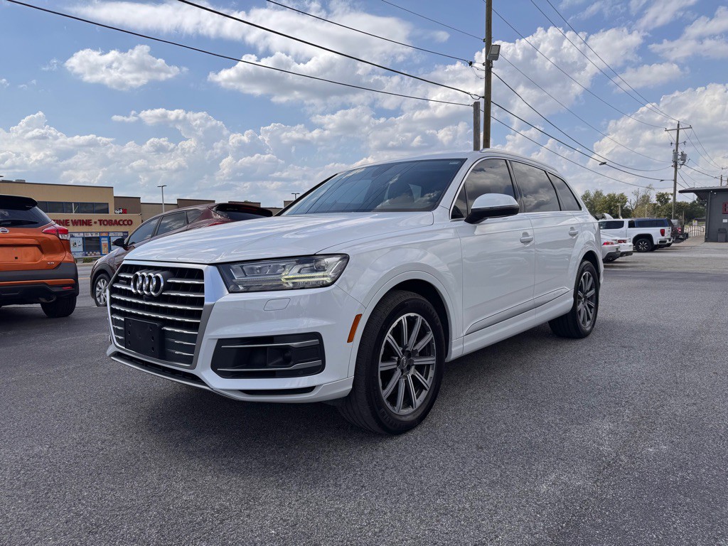 2018 Audi Q7 Image 1