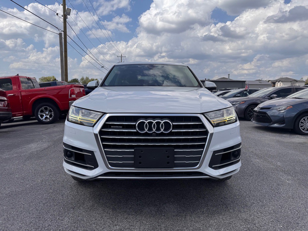 2018 Audi Q7 Image 2