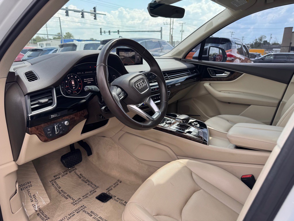 2018 Audi Q7 Image 10