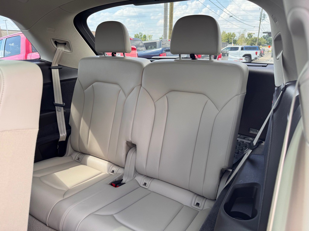 2018 Audi Q7 Image 12