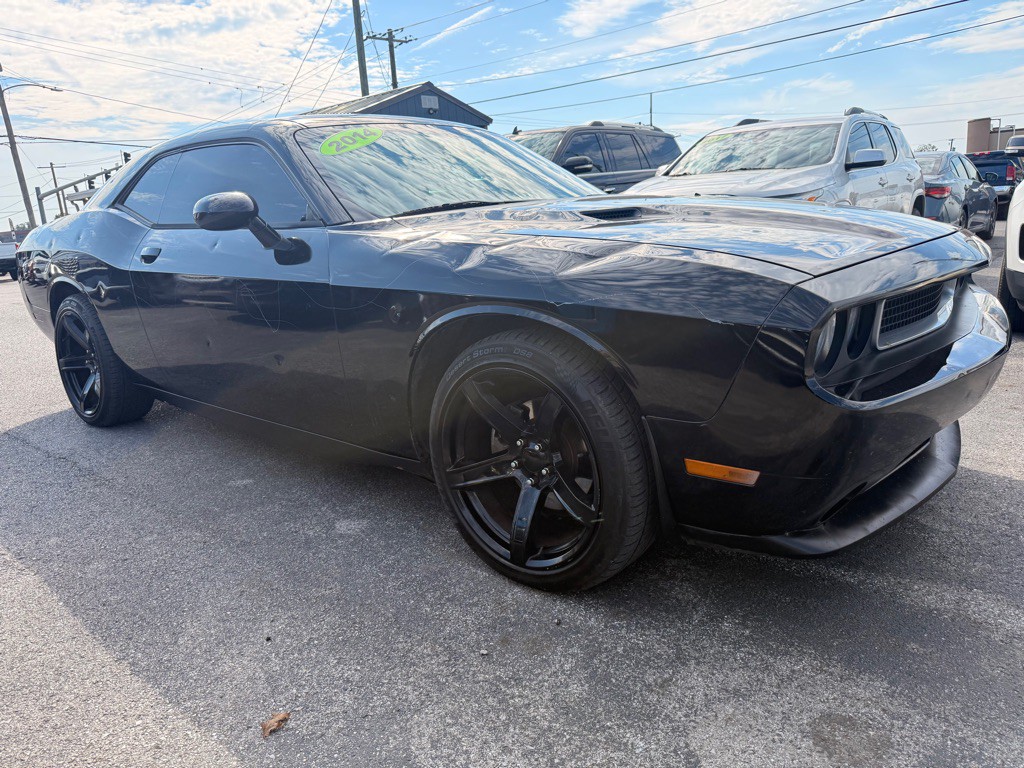2014 Dodge Challenger Image 3