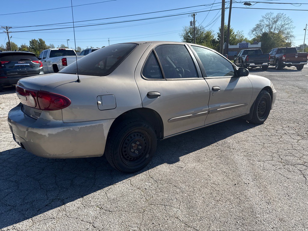 2003 Chevrolet Cavalier Image 4