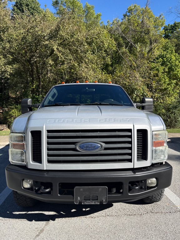 2008 Ford F-350 Image 2