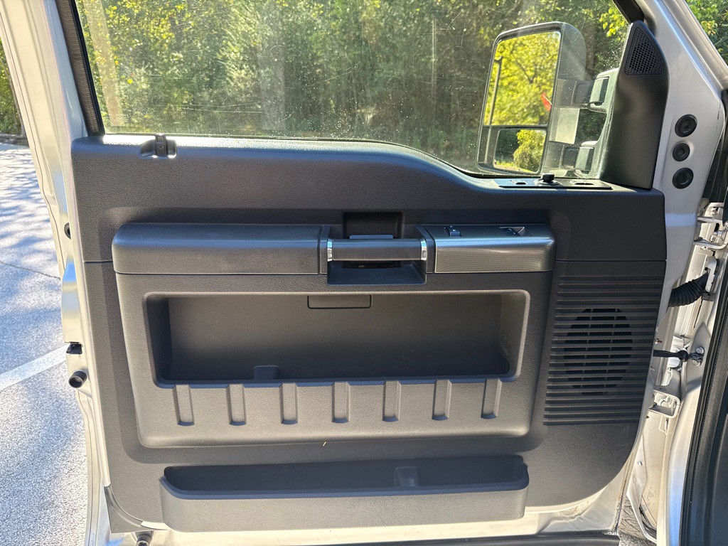 2008 Ford F-350 Image 10