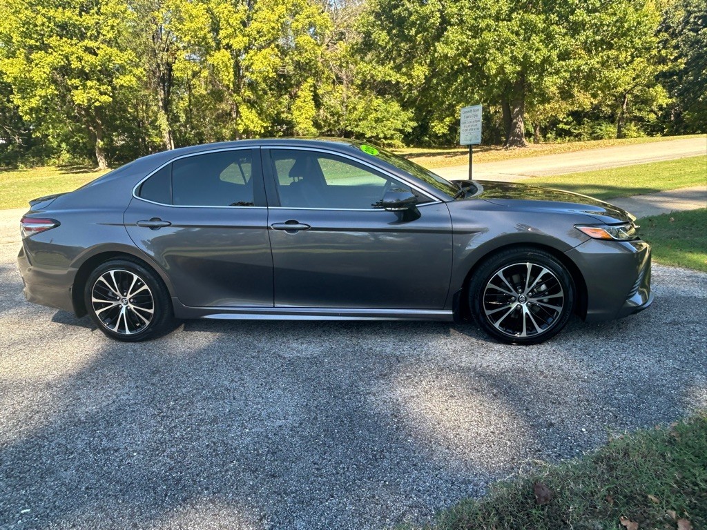 2018 Toyota Camry Image 4