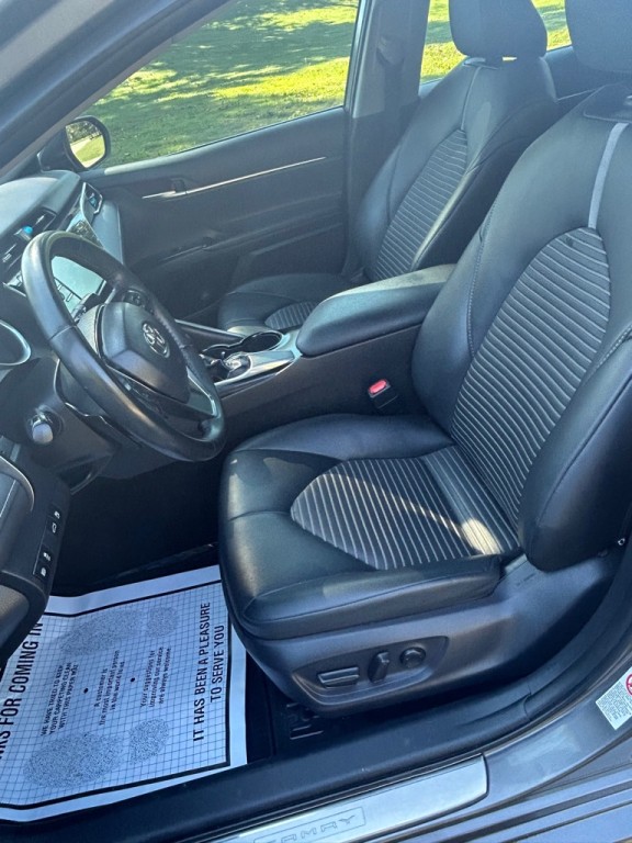 2018 Toyota Camry Image 10
