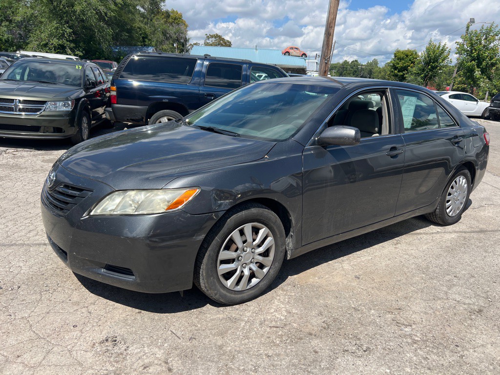2009 Toyota Camry Image 2